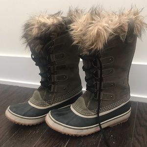 Sorel snow boots